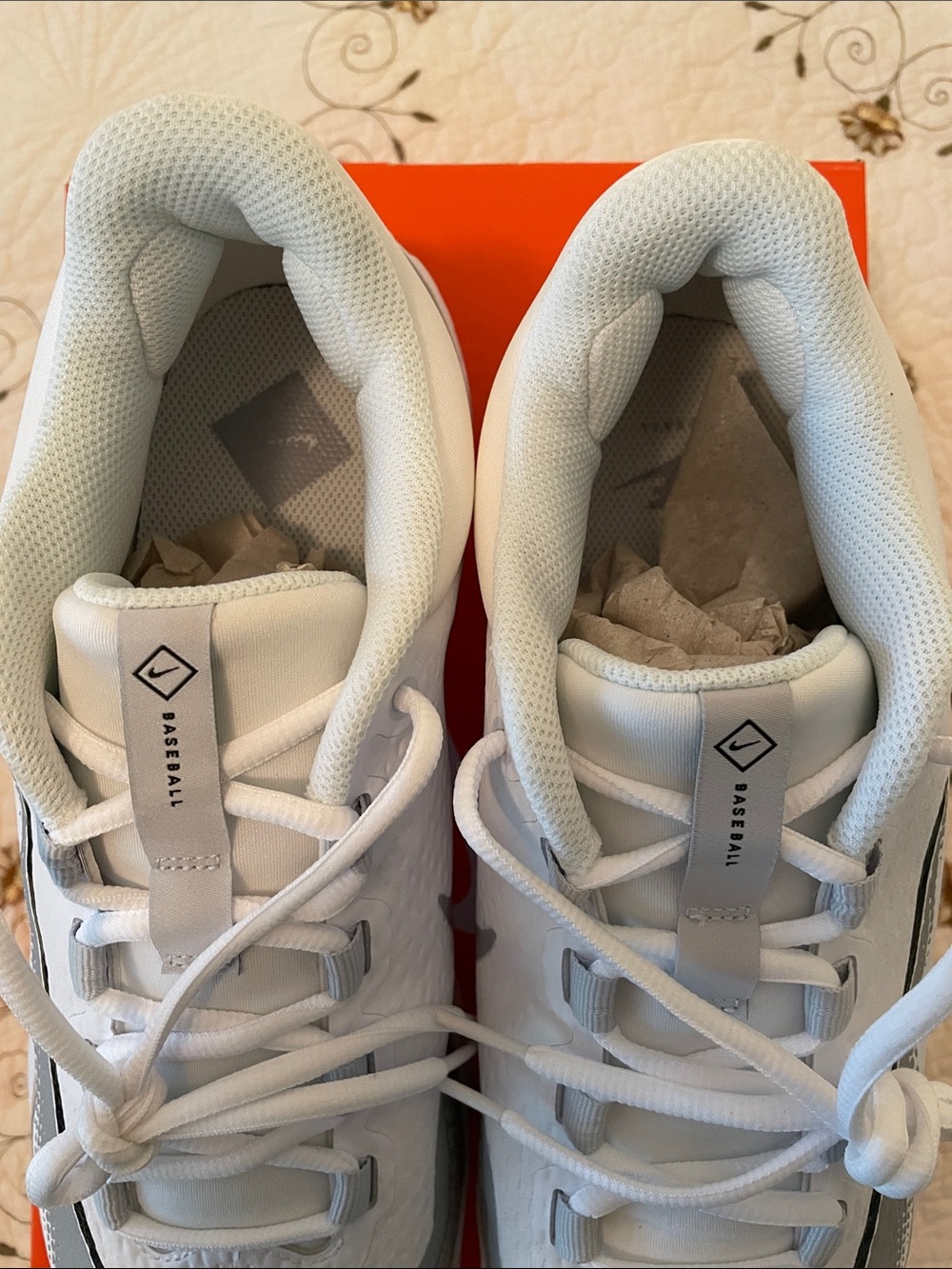 Men’s Nike Alpha Huarache Elite 4 Low Baseball Cleats - Picture 6 of 7